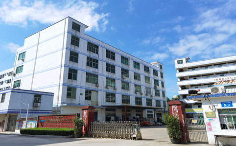 深圳碳纤维热压成型机技术：能耗低，良率高，替代进口