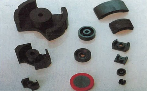 粉末伺服成型机在AI电感、半导体芯片、陶瓷劈刀领域中的应用